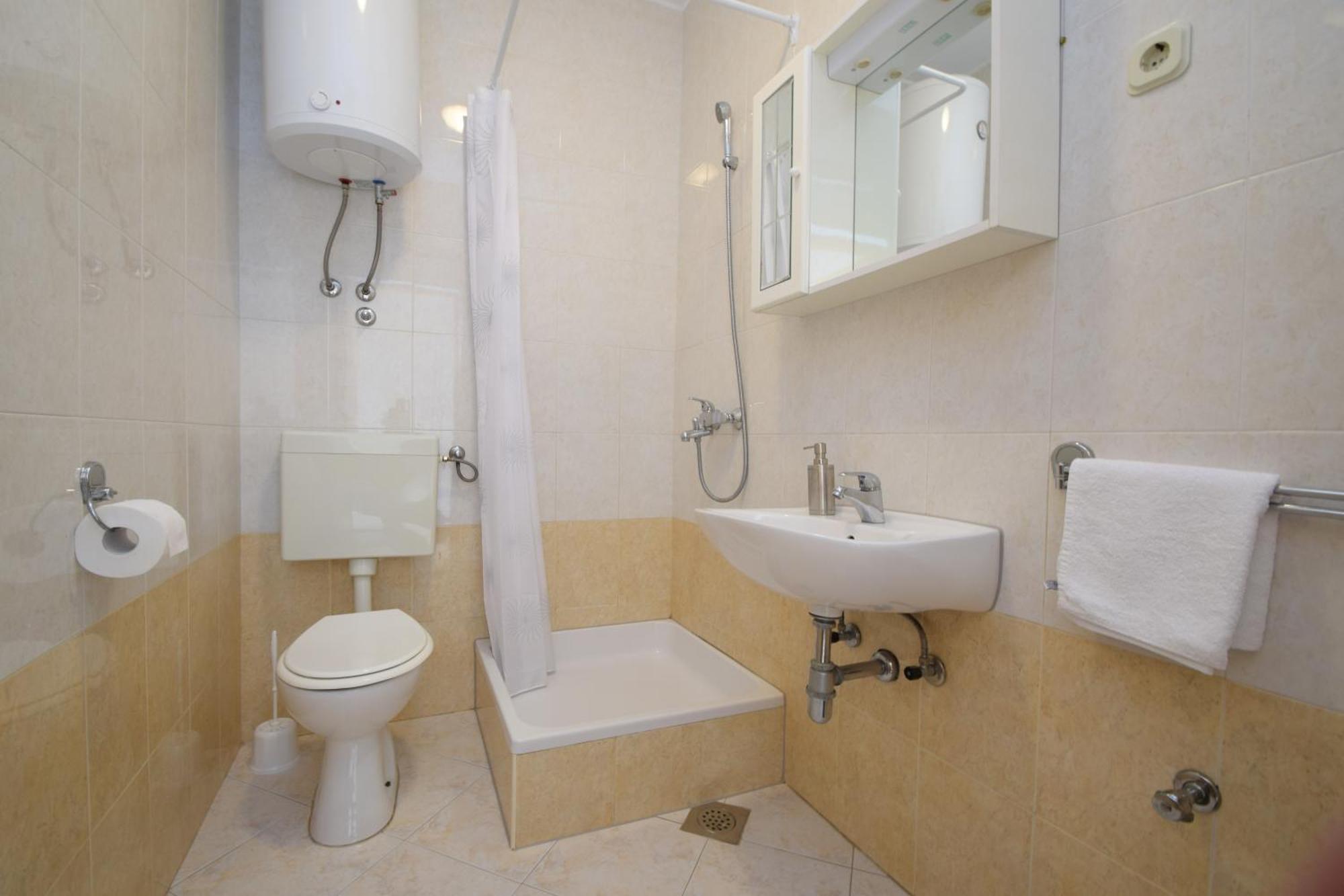 Apartment Duda Starigrad Paklenica Exterior photo