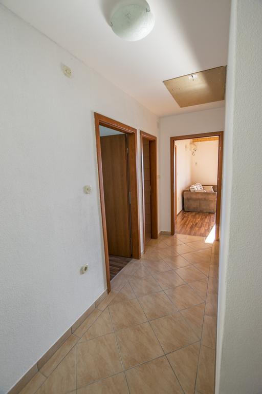 Apartment Duda Starigrad Paklenica Exterior photo