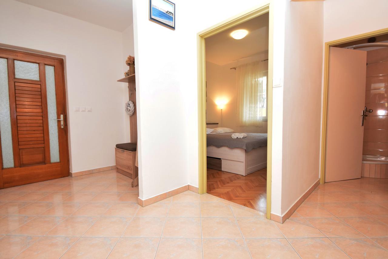 Apartment Duda Starigrad Paklenica Exterior photo